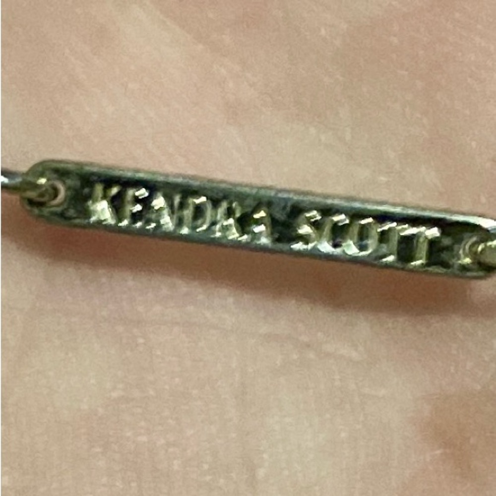 Vintage Kendra Scott Gold Plated Elisa Pendant Necklace - Picture 4 of 6